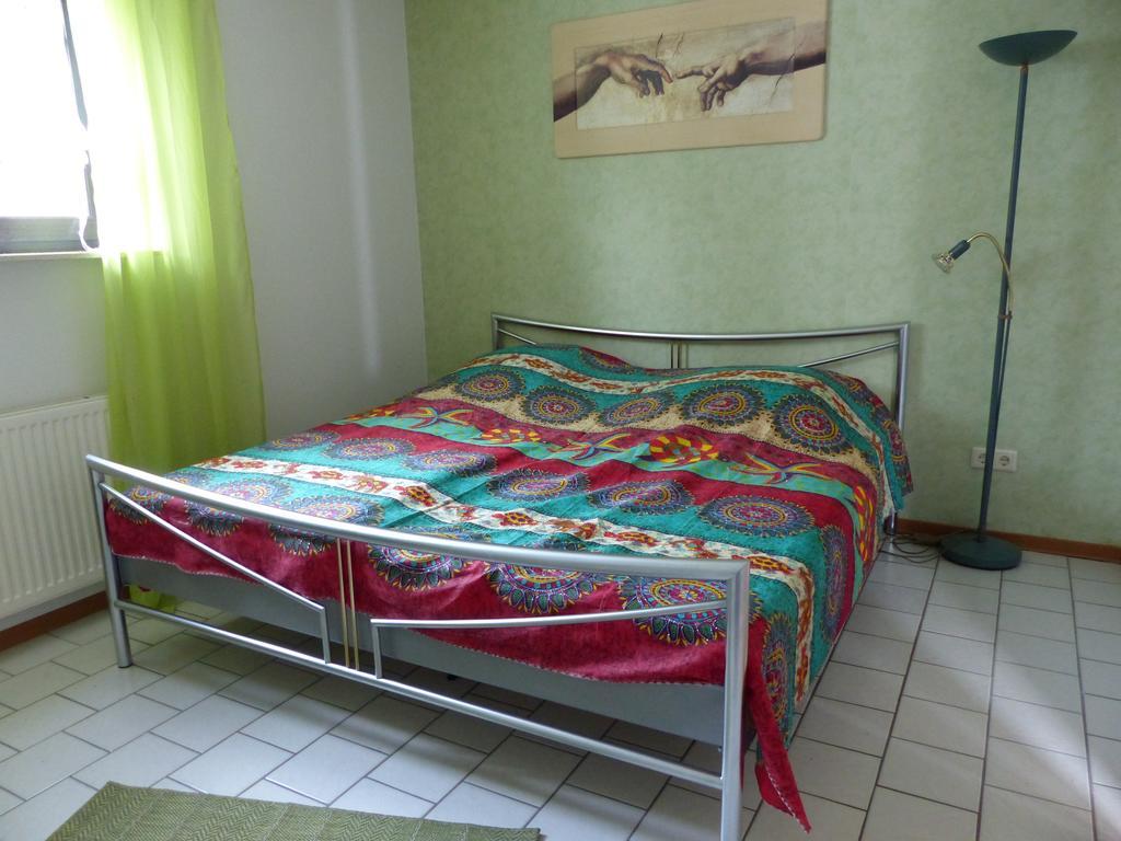 Anja'S Ferienwohnung Alken Exteriör bild
