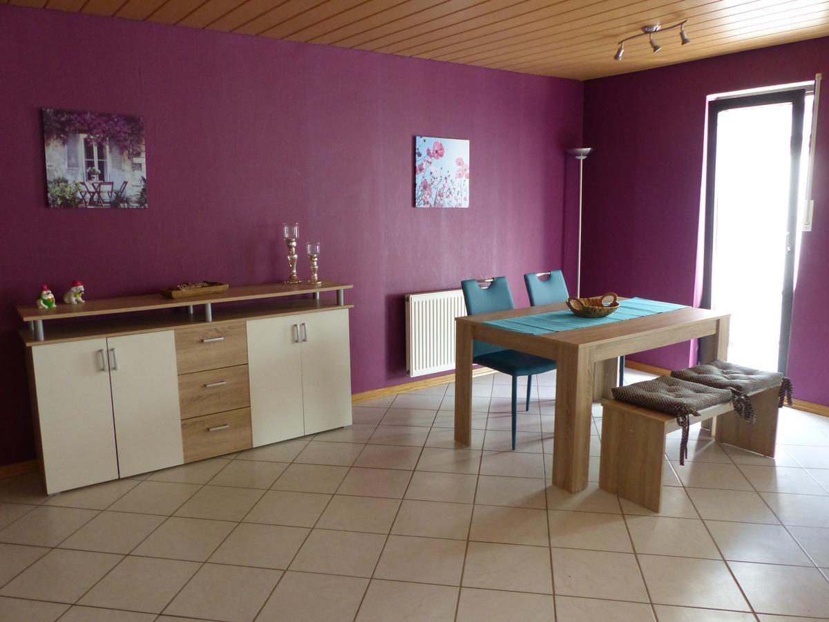 Anja'S Ferienwohnung Alken Exteriör bild