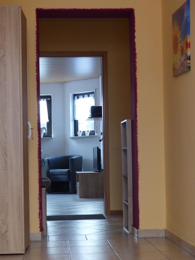 Anja'S Ferienwohnung Alken Exteriör bild